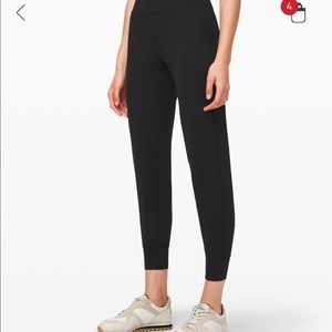Lululemon Align joggers 28”
